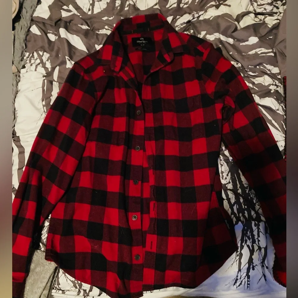 Red flannel - Picture 1 of 1